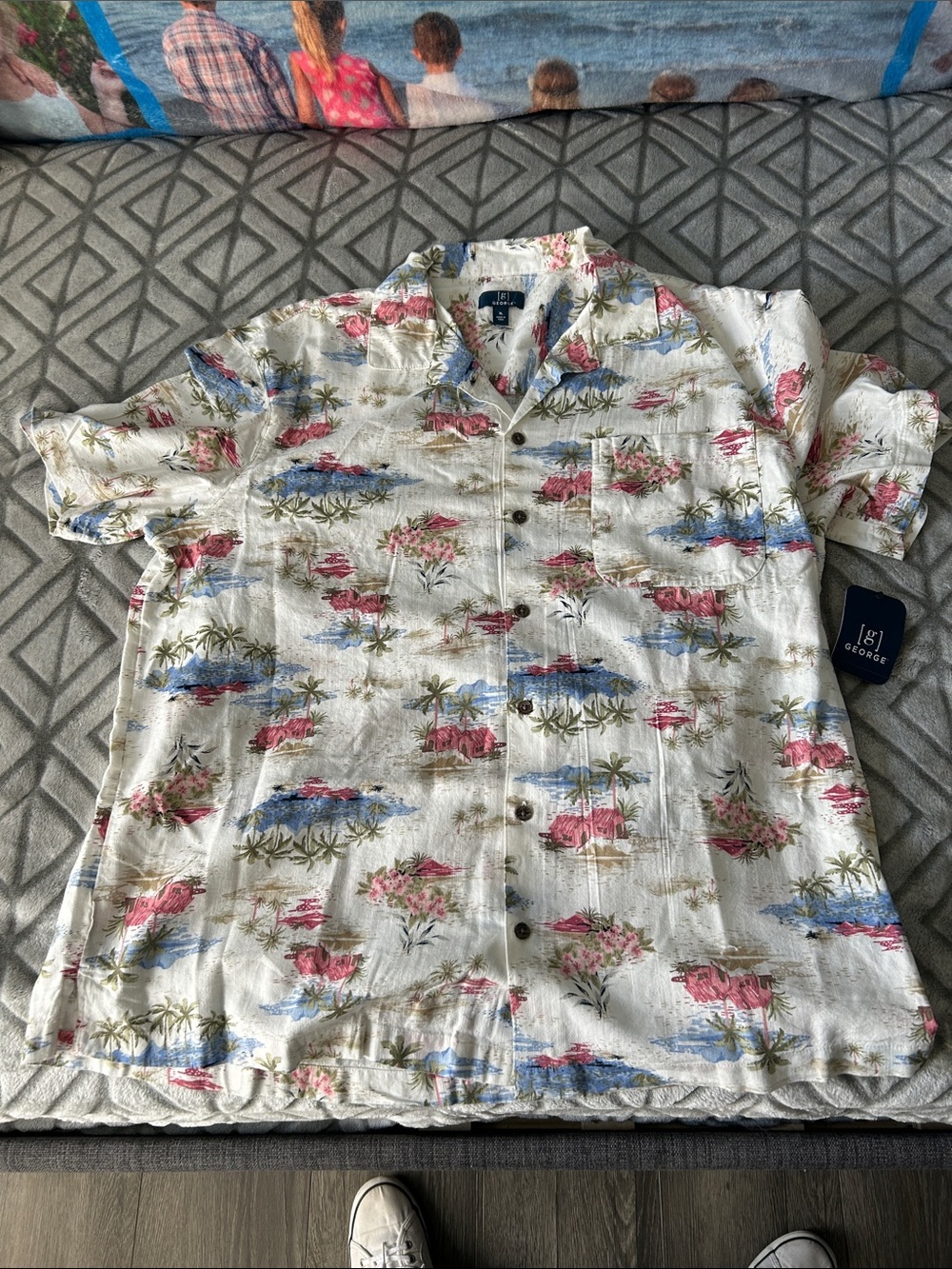 George White Short-Sleeve Button-Up Shirt Pink Blue Tropical Print men’s XL NWT